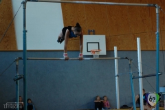 2011-10-08-14-53-47_3te-gauliga-in-dillingen-turnen-weibliche-turnerinnen