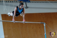 2011-10-08-14-56-09_3te-gauliga-in-dillingen-turnen-weibliche-turnerinnen