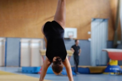 2011-10-08-15-46-15_3te-gauliga-in-dillingen-turnen-weibliche-turnerinnen