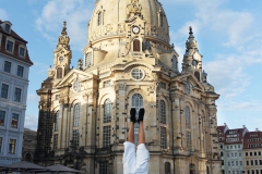 2015-07-11-18-02-35-Tschechien-Urlaub-Handstaende-aus-aller-Welt.jpg