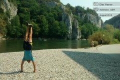 Handstaende-aus-aller-Welt---EliasDonau-Durchbruch-Kehlheim.jpg