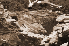 2011-08-09-13-59-35_klippenspringen-in-ponte-brolla_2
