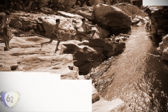 2011-08-09-16-03-43_klippenspringen-in-ponte-brolla_allinone